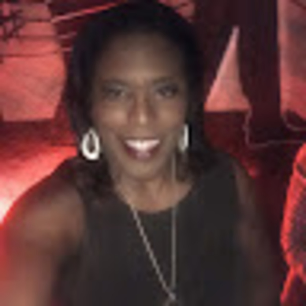 Meet your Posher, Yolanda
